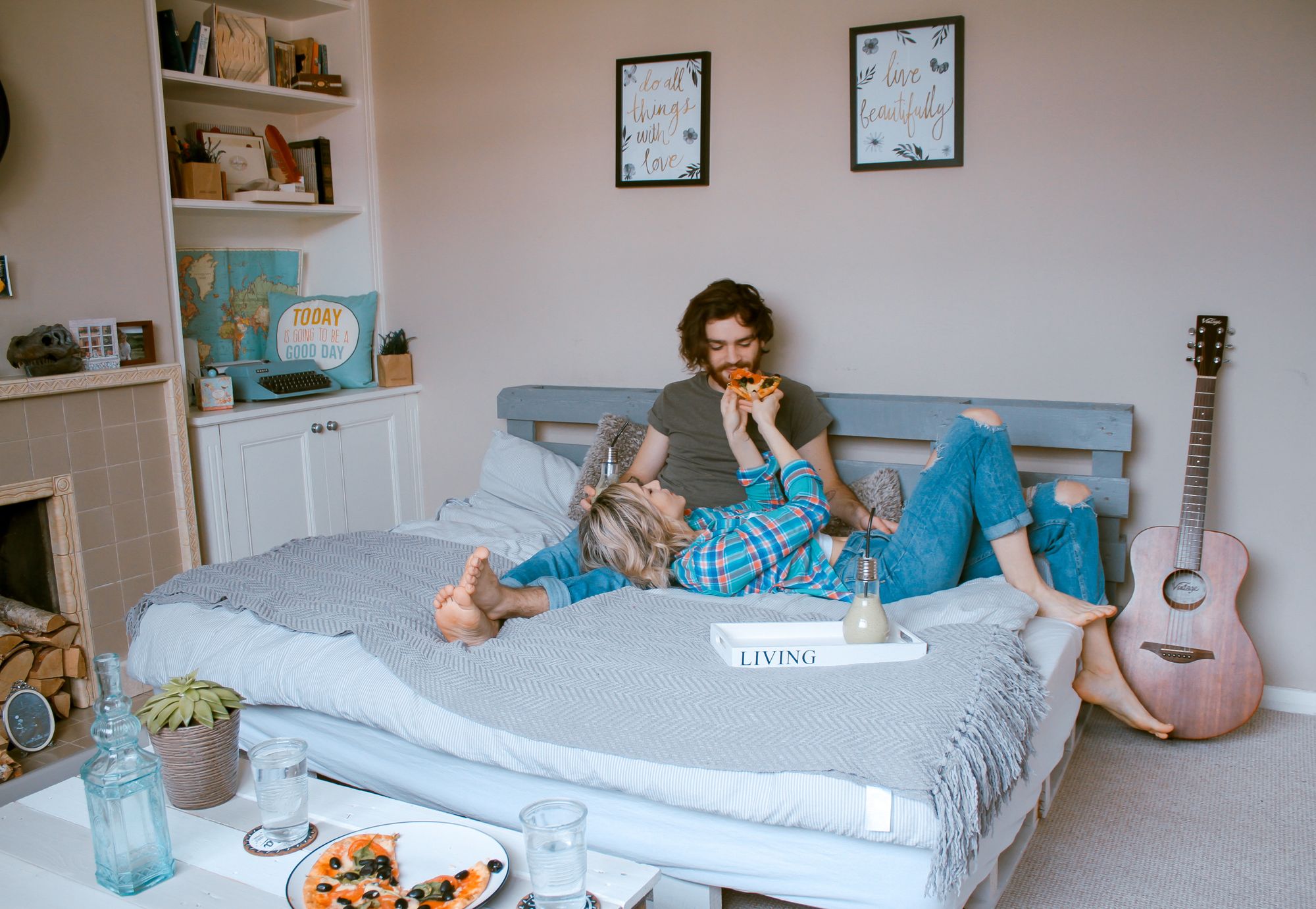 3 Tips from Couples Counselors on Moving in With Your Partner