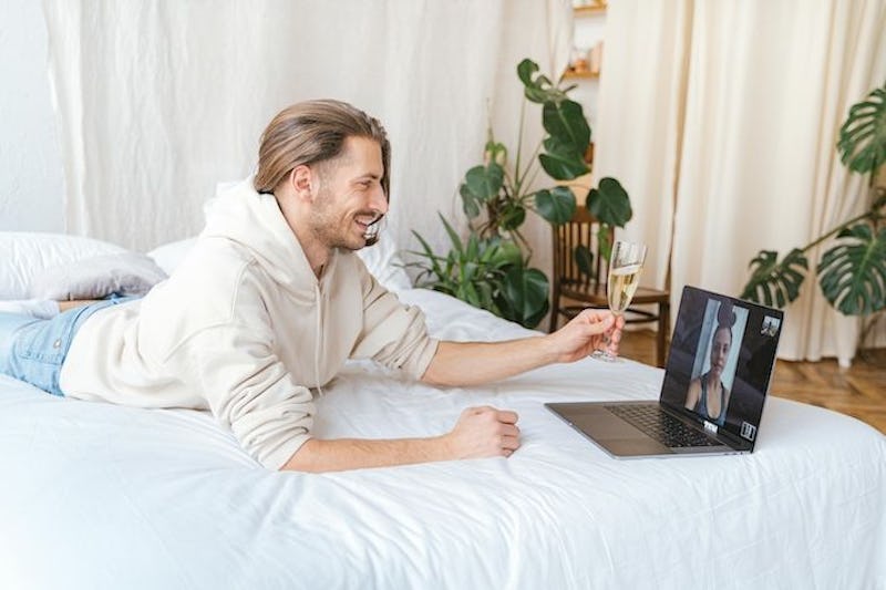 How to Make Your Long-Distance Relationship Last