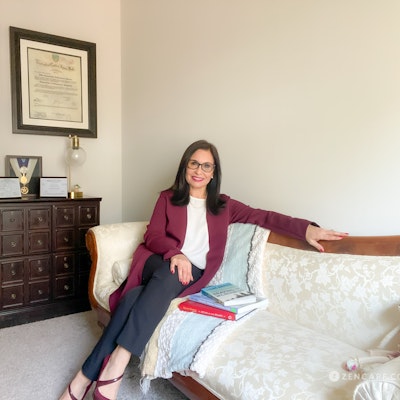 Alba Colmenares Moore Alba Colmenares Moore