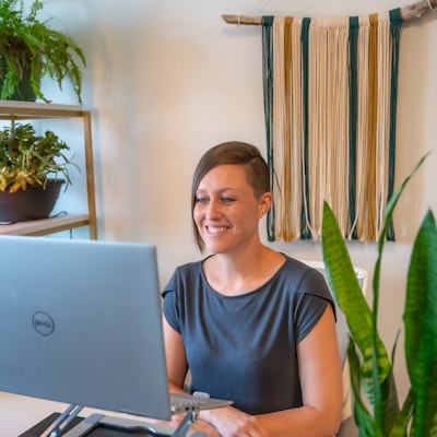 Laura Burt Laura Burt