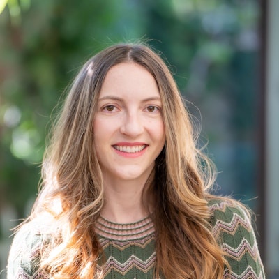 Caitlin Bergh Caitlin Bergh