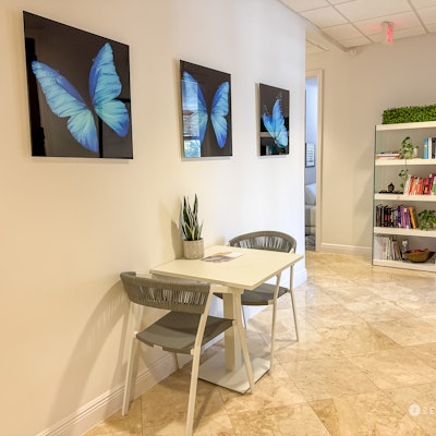 CMC Therapy CMC Therapy