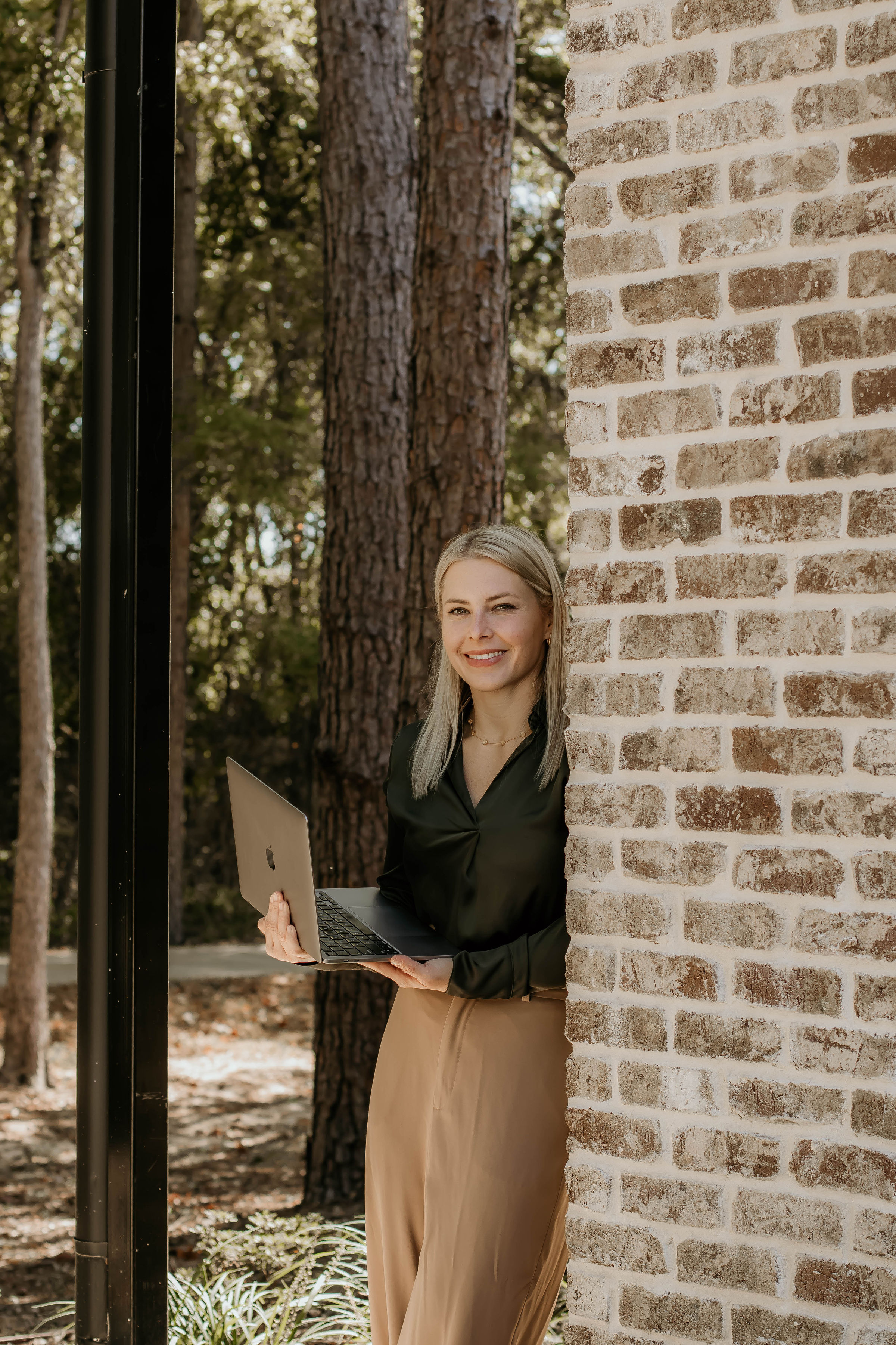 Ashleigh LeeAnn Varela's profile picture