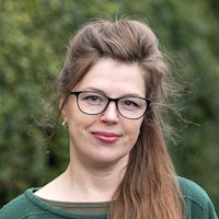 Profile image of Jennifer Holland Profile image of Jennifer Holland