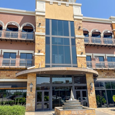 Julia Leonard Julia Leonard