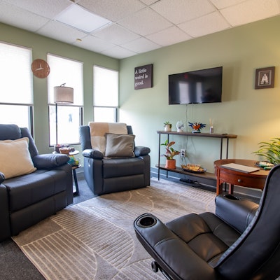 Matthew Thadeio Matthew Thadeio