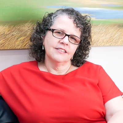 Mayra Bagnoli Mayra Bagnoli