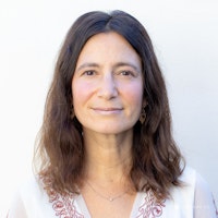 Denise  Sandole