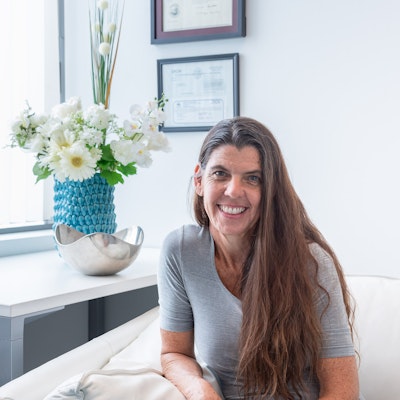 Julia Overlin Julia Overlin