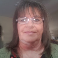 Sherry J Descoteaux's profile picture