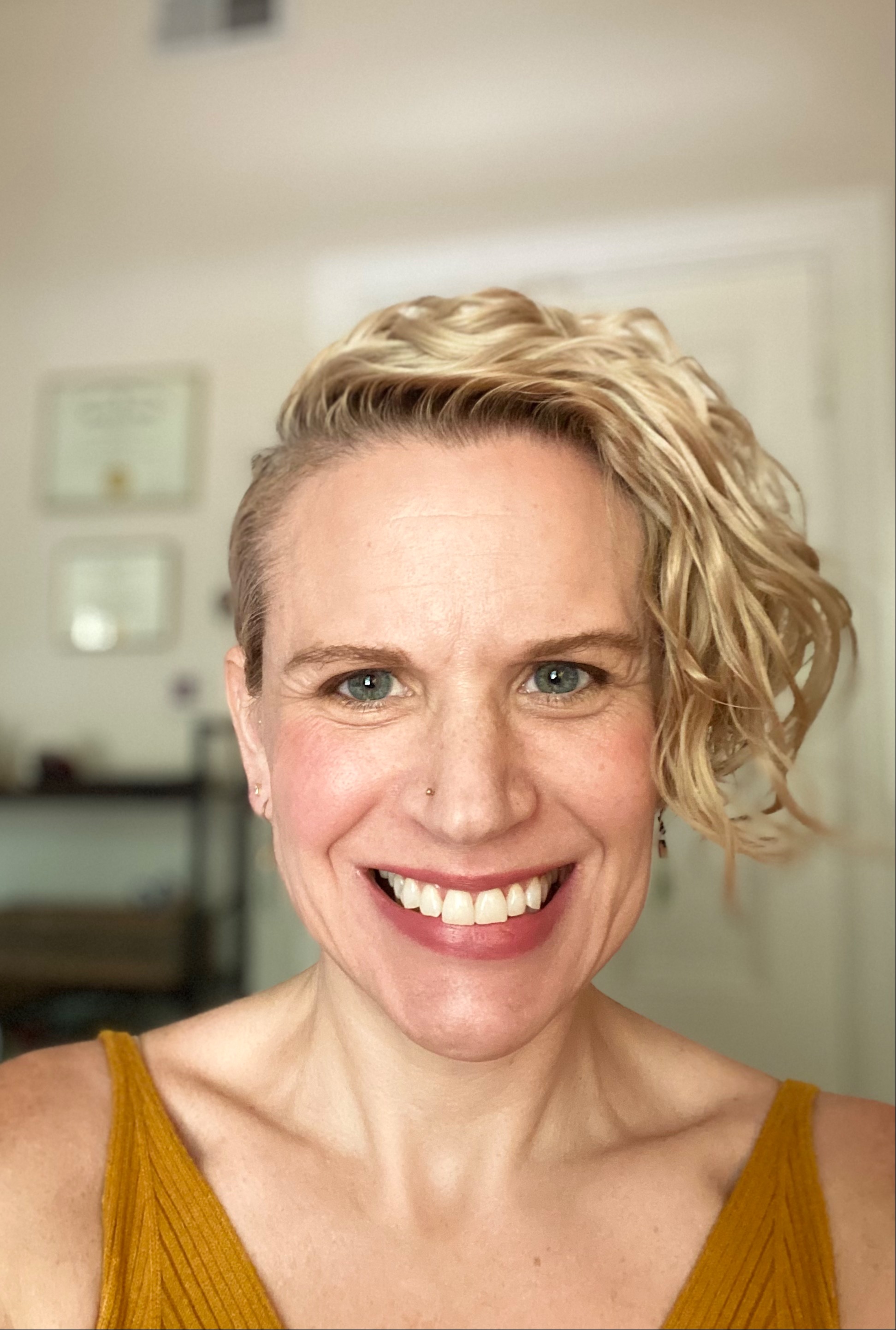 Laura Sobik Kavanagh's profile picture