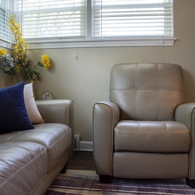 Lynn Zakeri Lynn Zakeri