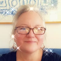 Helen Bird's profile picture