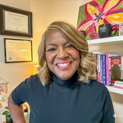 Elaine Oliver Elaine Oliver