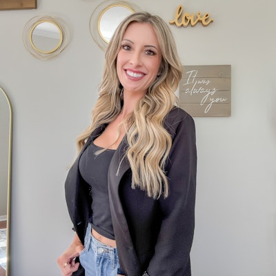 Jennifer Anyaugo Jennifer Anyaugo