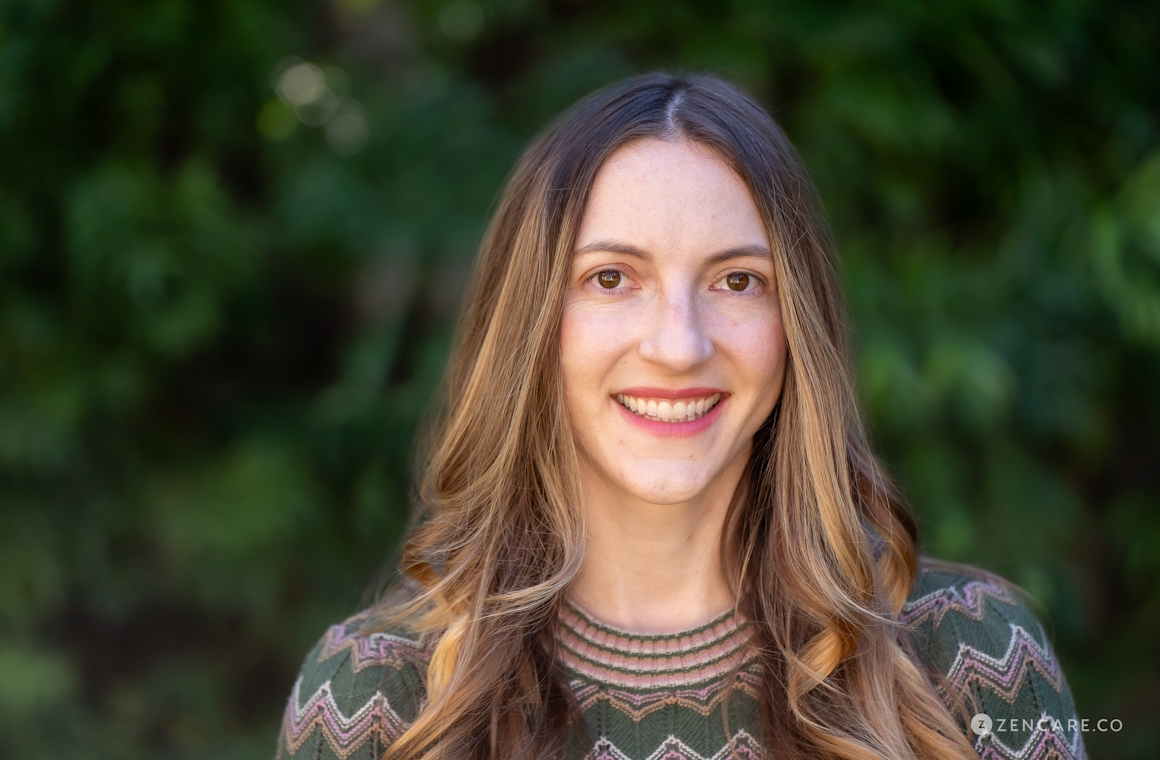 Caitlin Bergh Caitlin Bergh