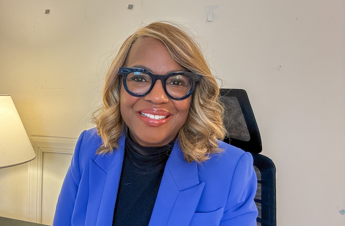 Elaine Oliver Elaine Oliver