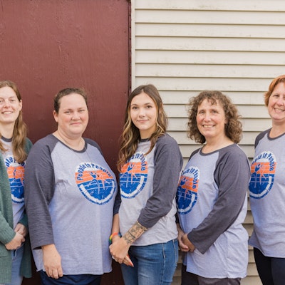 People to People People to People