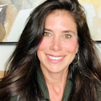 Profile image of Stefani Largent Profile image of Stefani Largent