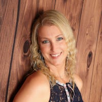 Elizabeth Korchari's profile picture