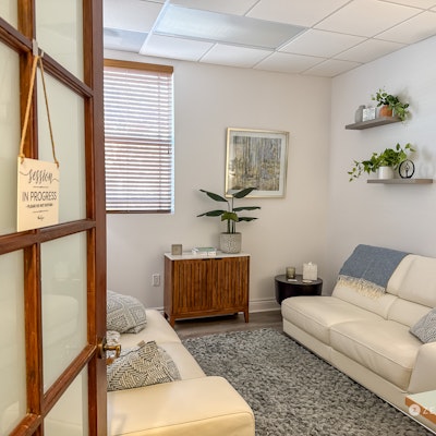 CMC Therapy CMC Therapy