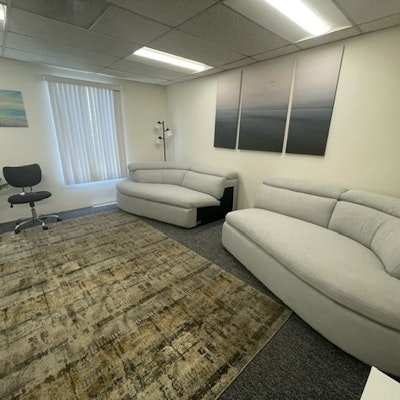 Julia Overlin Julia Overlin