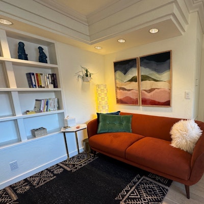 Stefani Largent Stefani Largent